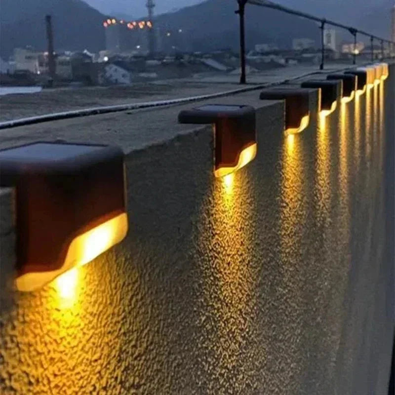 Solar LED Lights Outdoor Garden / Deck Lamp